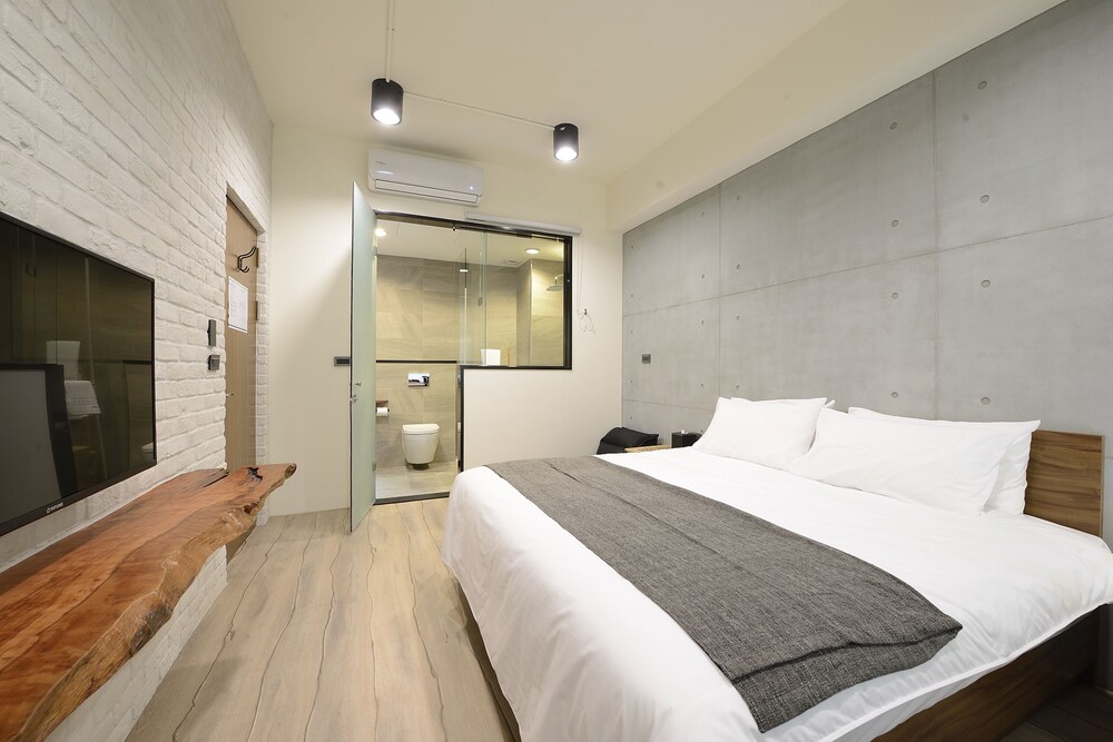 Sun Moon Inn 20/73