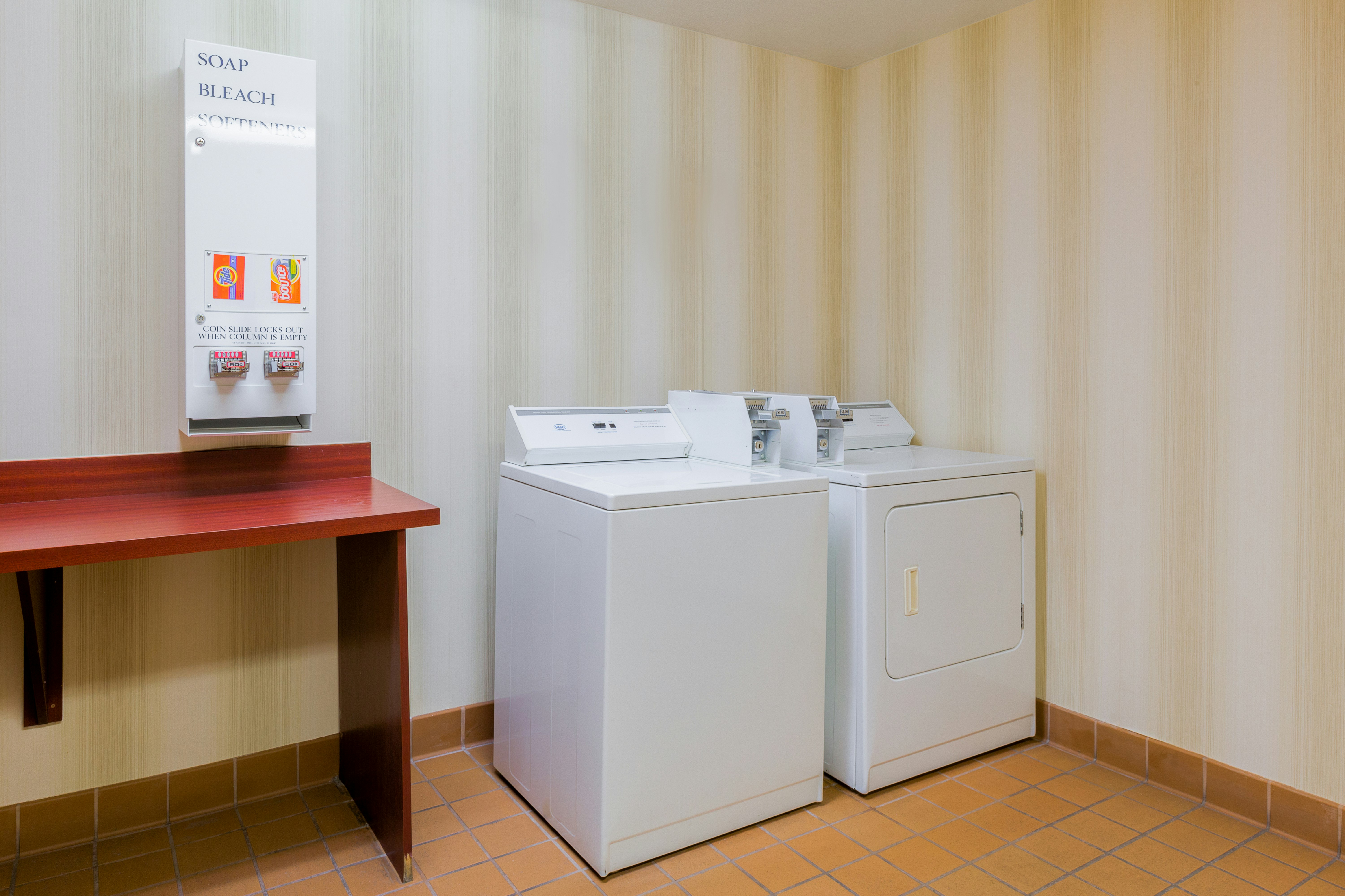 Hampton Inn San Marcos Ca 13/66