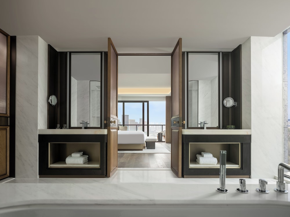Sheraton Ninghai 60/60