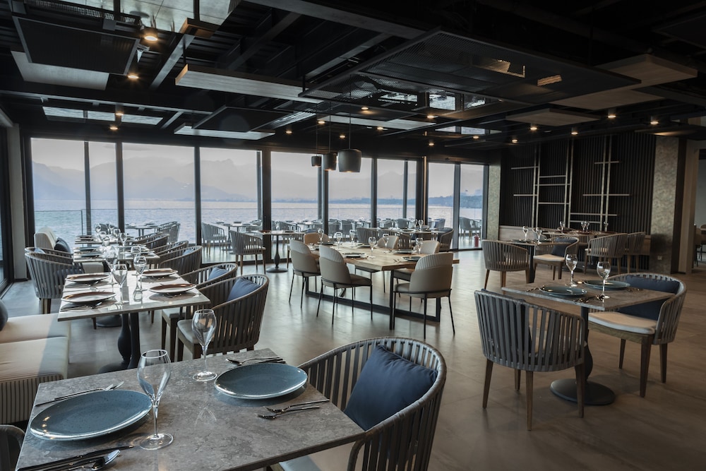 Perge Hotels - Adult Only 18 Plus 33/50