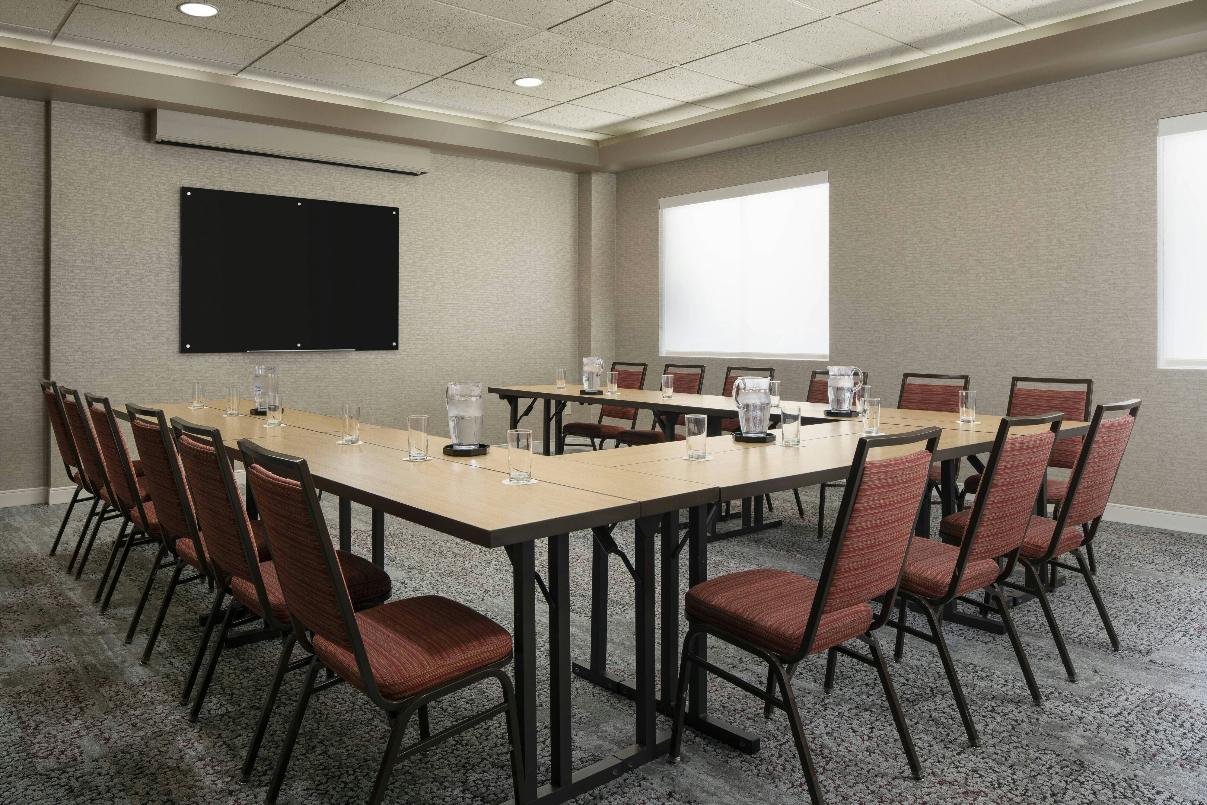 Courtyard By Marriott Denver Airport 12/16