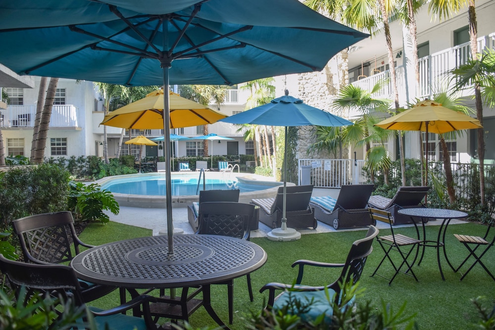 Coral Reef Suites 50/75