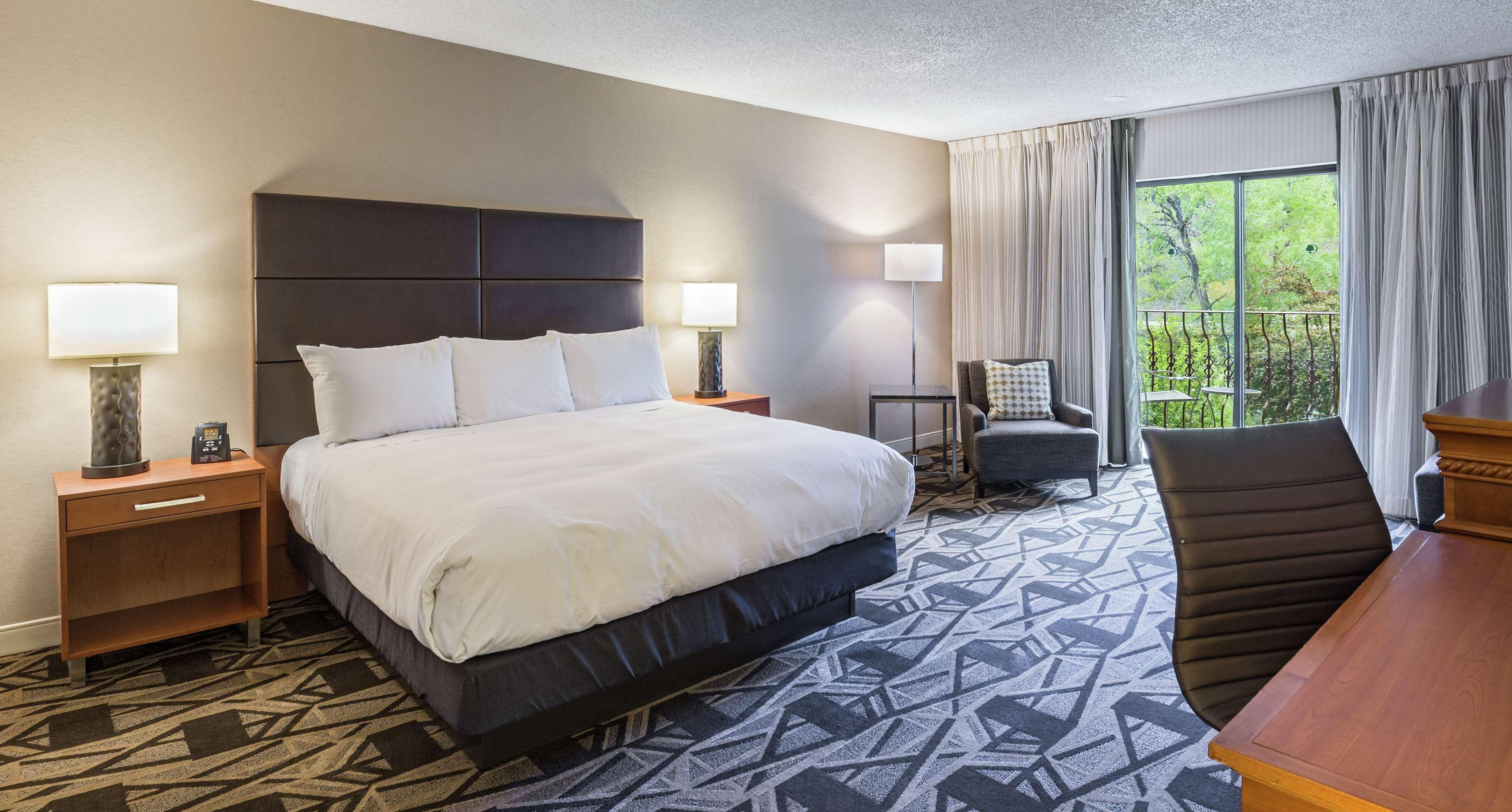 Room, Double Bed, River View