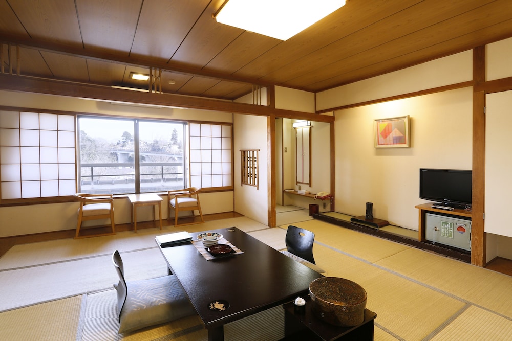Hotel Isobe Garden 9/28