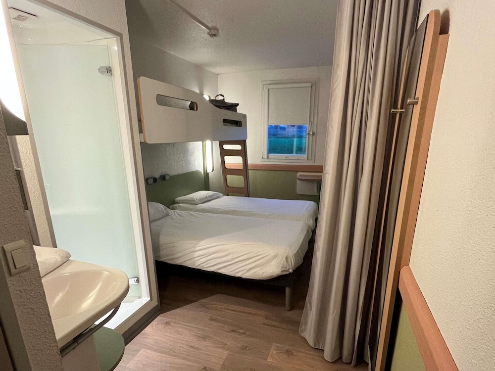 Ibis Budget Rennes Route De Saint Malo 23/59