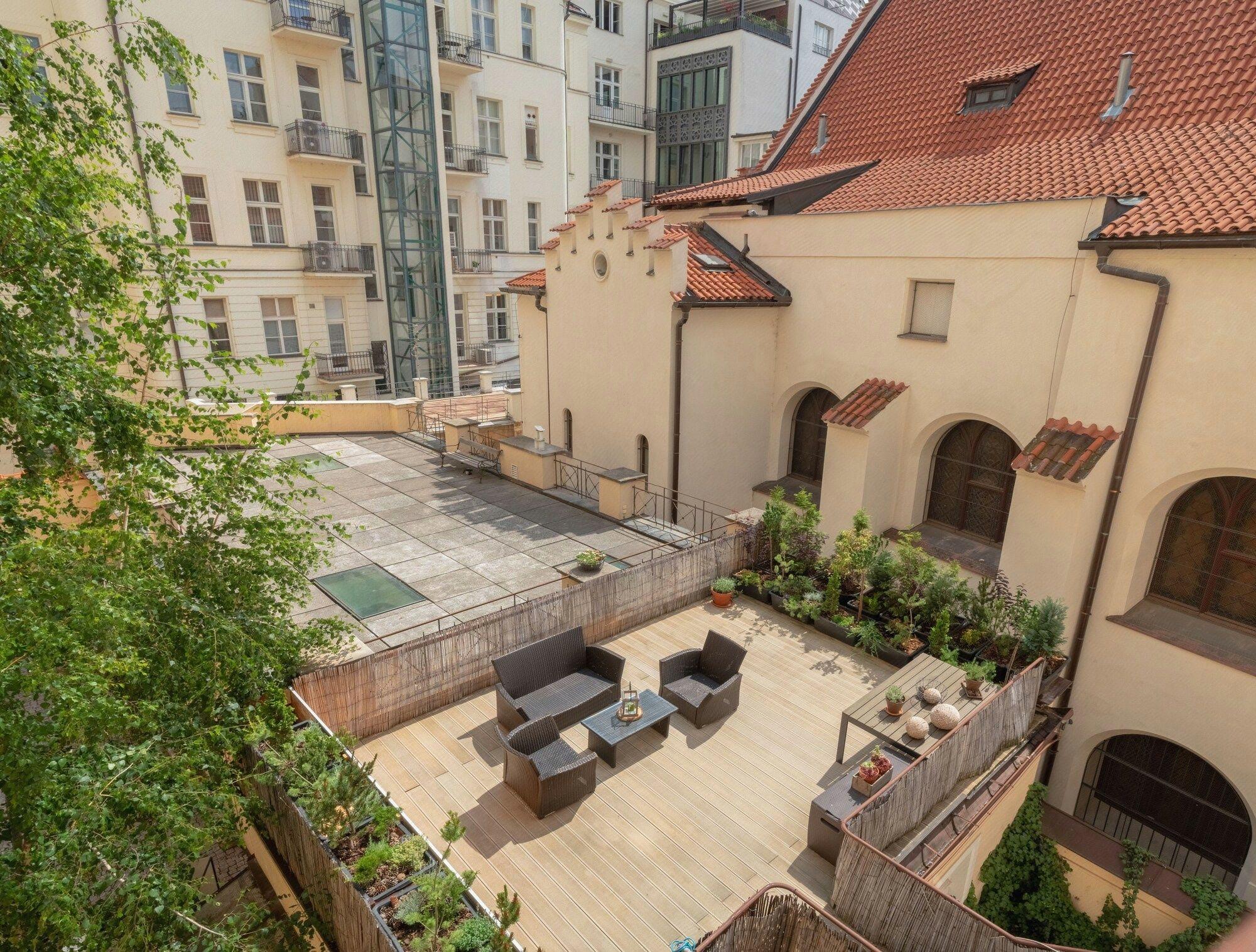 Mordecai 12 Apartments by Adrez Living 24/27