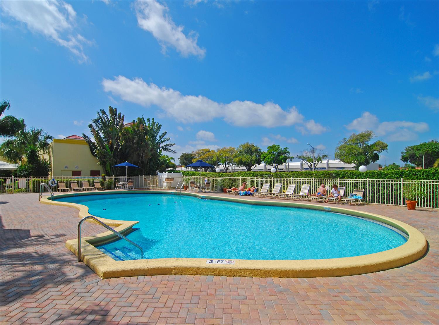 Oasis Boca Raton 45/46