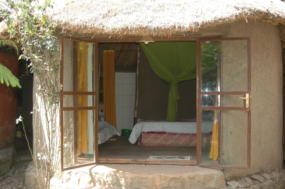 Babogaya Lake Viewpoint Lodge 12/31