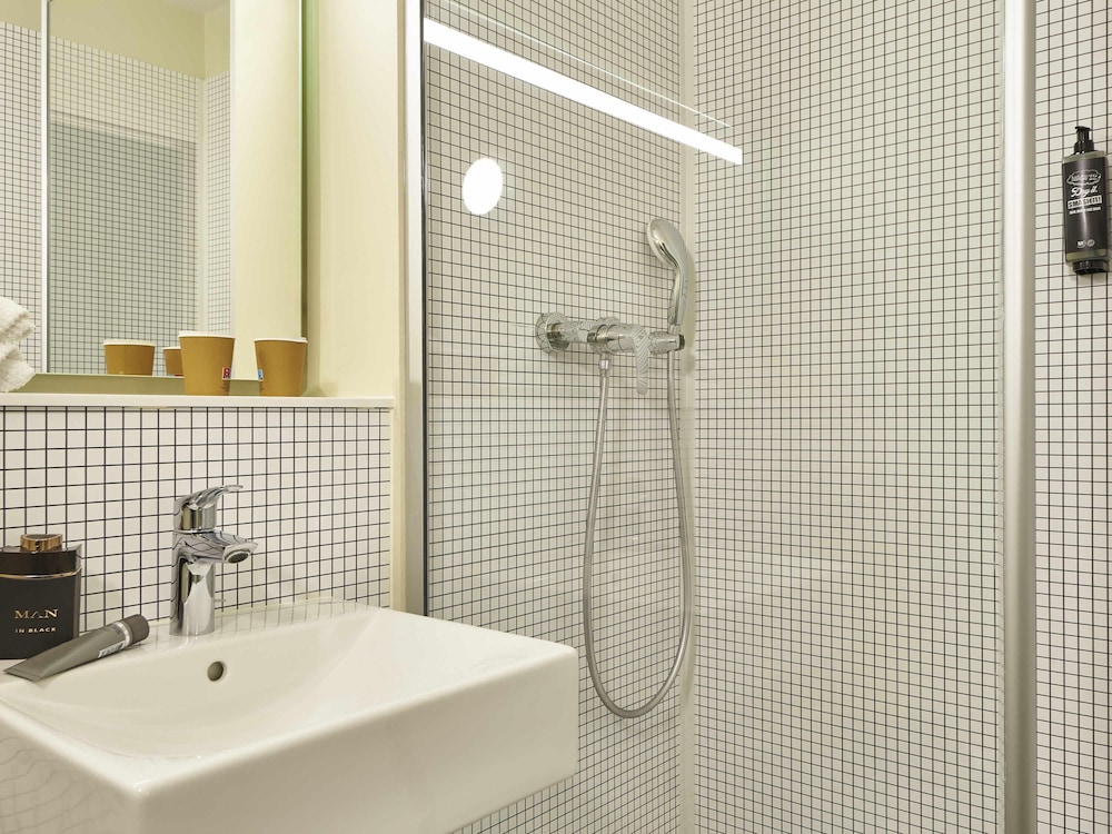 Ibis Budget Paris Porte D'aubervilliers 69/69
