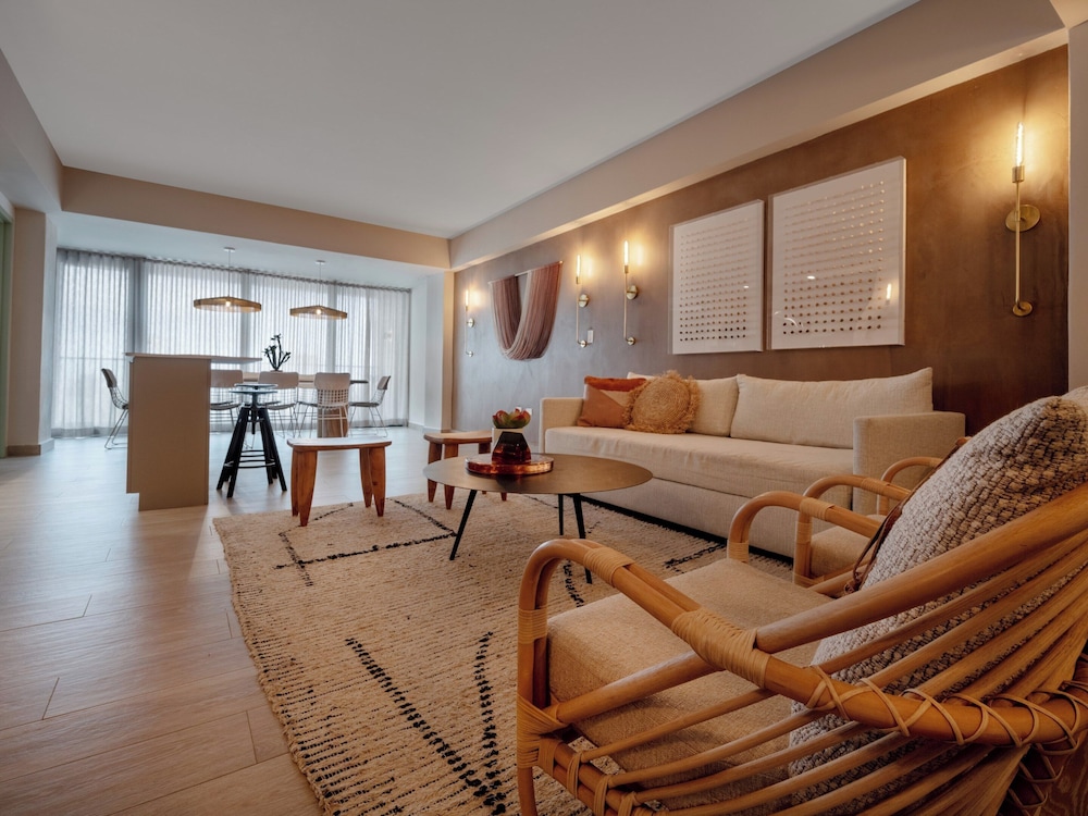 HiBird- Apartment and Suites Hotel 27/50
