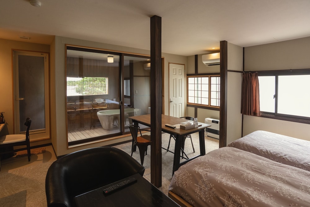 Kusatsu Onsen Eidaya 24/74