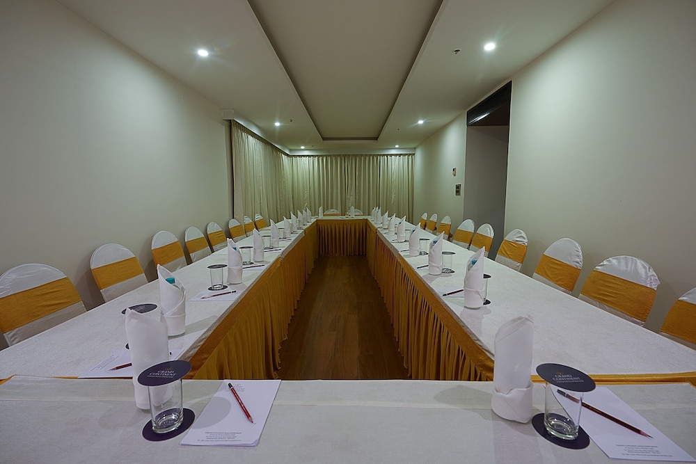Grand Continent, Malleshwaram - A Sarovar Portico Affiliate Hotel 54/54
