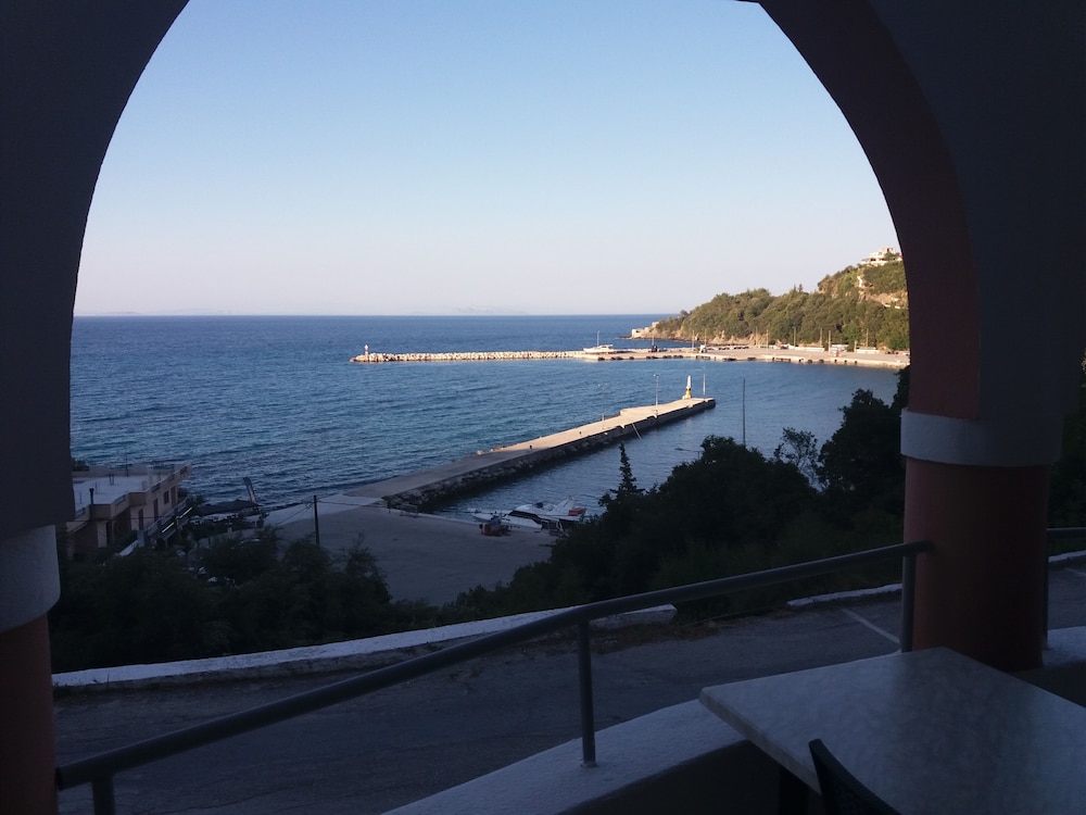 Harbour View 45/60