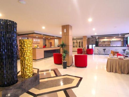 Grand Dian Hotel Brebes 36/41
