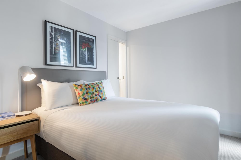 Oaks Melbourne Southbank Suites 14/47