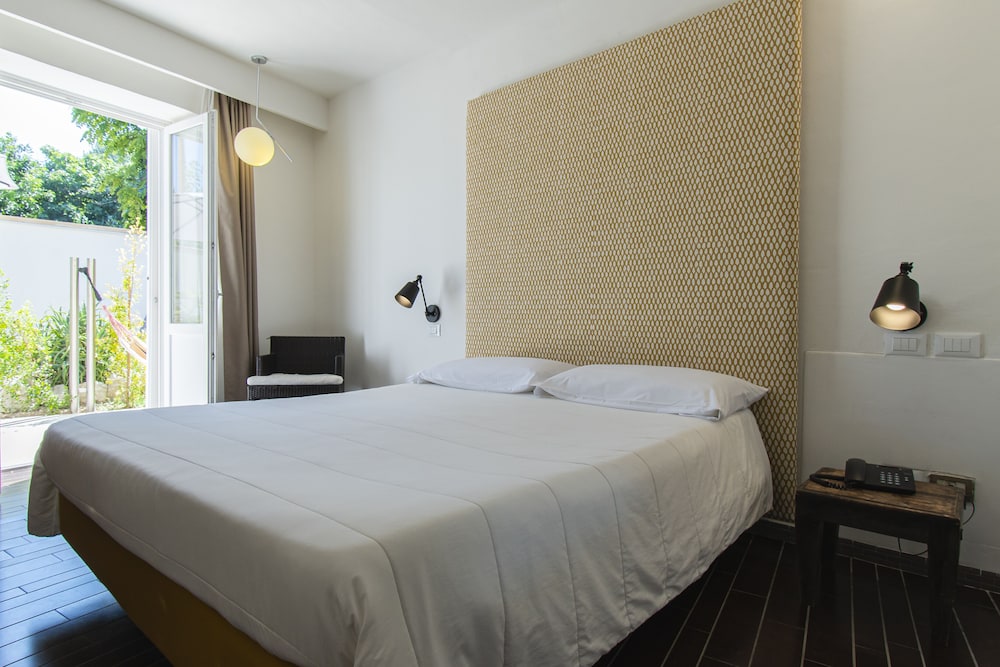 Marina 10 Boutique Design Hotel 11/46