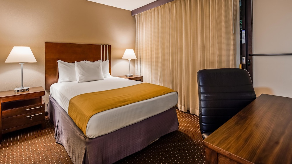 Best Western Yacht Harbor Hotel 10/36