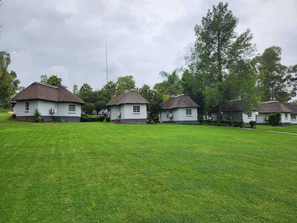 Shumba Valley Lodge 47/50
