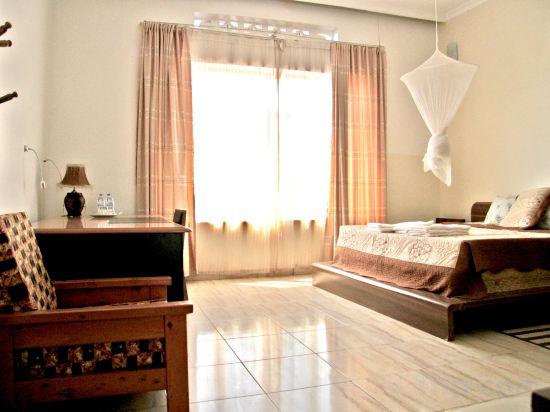غرفة ديلوكس بسرير مزدوج بحوض جاكوزي، Yambi Guesthouse 2/2