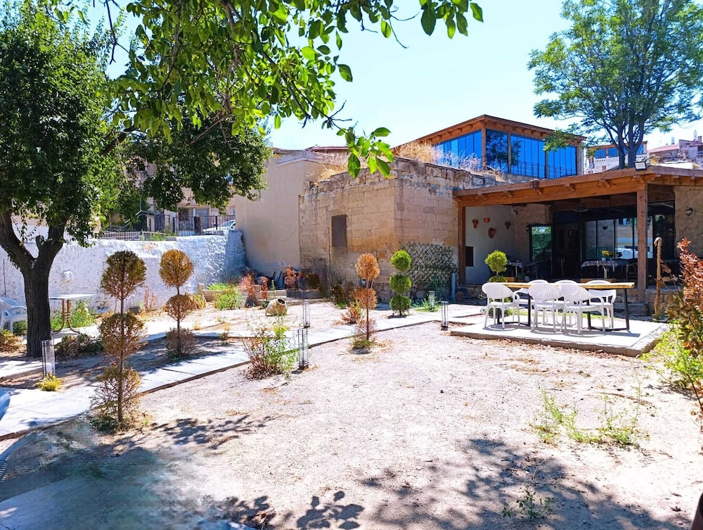 Alfa Cave Hotel 41/50
