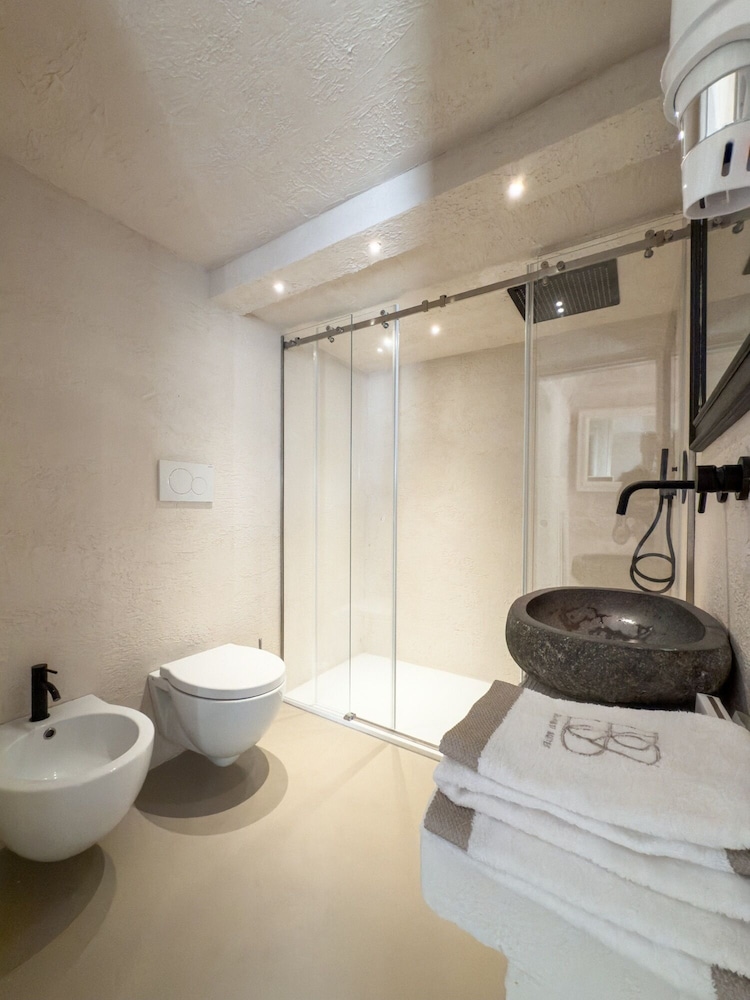 Bellavista Suites 46/50