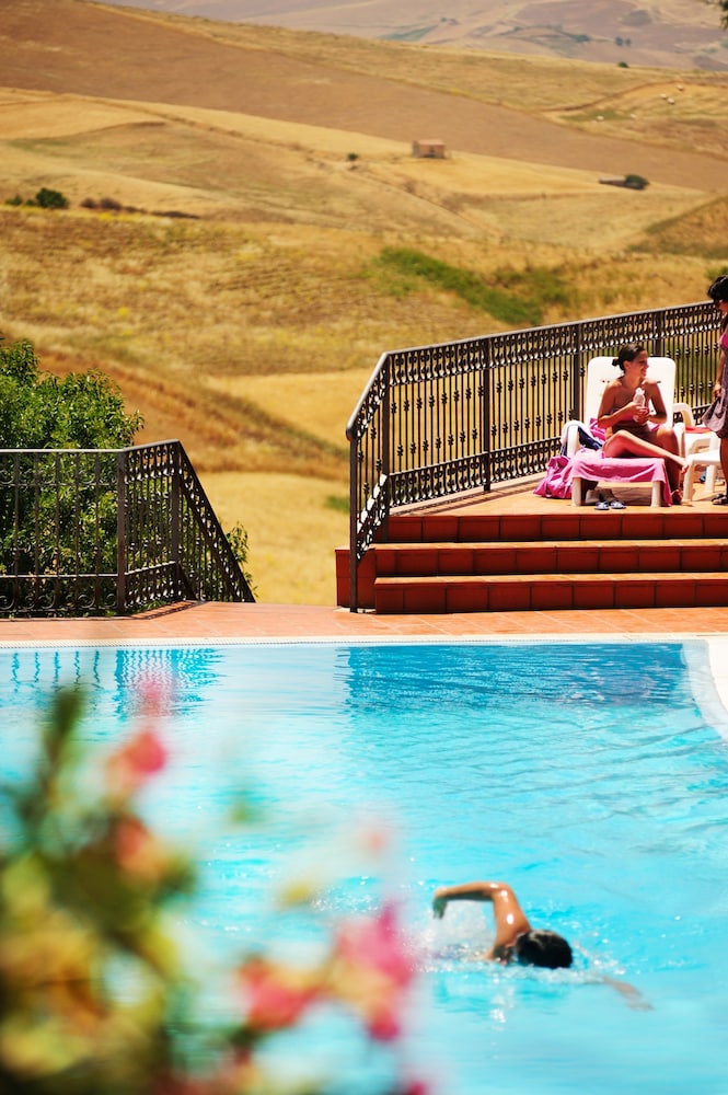 Villa Dafne 43/50
