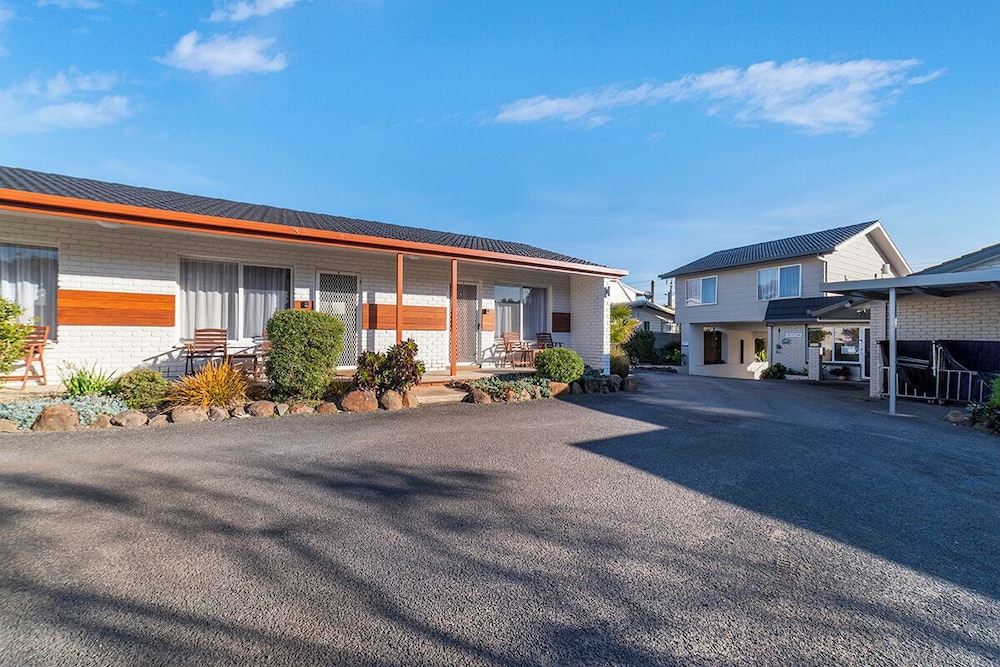 PORT CAMPBELL MOTOR INN 39/50