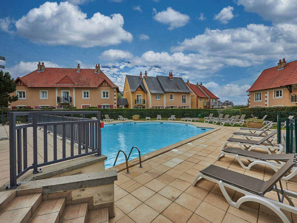 Pierre & Vacances Residence Port Guillaume(Formerly Maeva Residence) 68/72