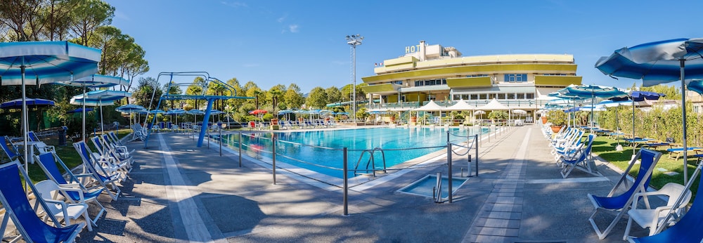 Hotel Country Club 27/37