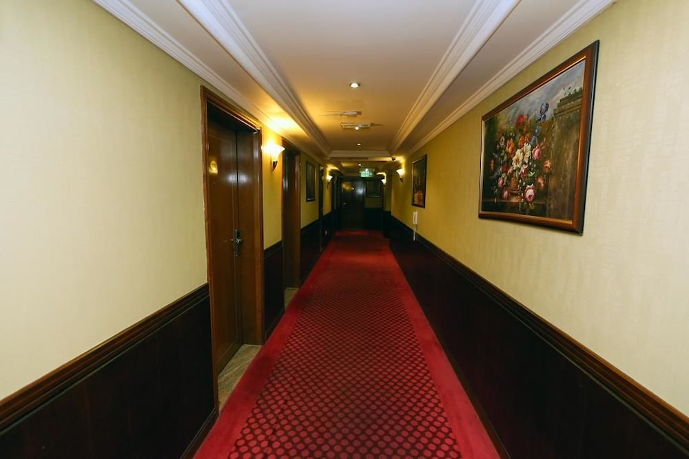 GSS Avenue Hotel 27/39
