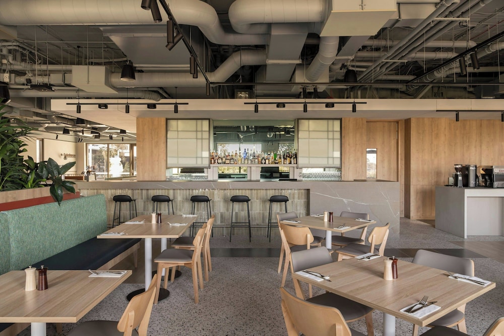 Courtyard By Marriott Perth Murdoch 32/50