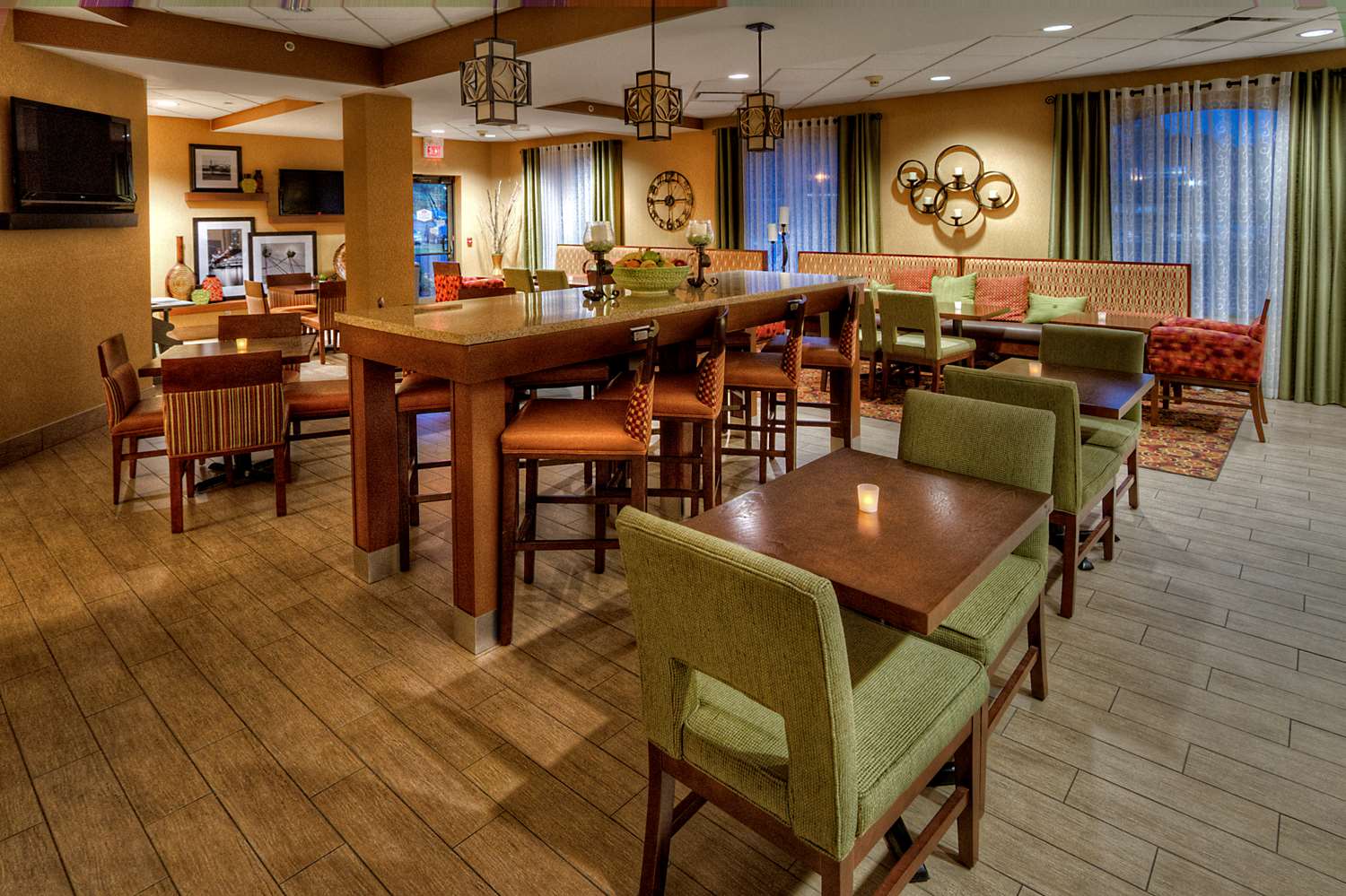 restaurant cafeteria
