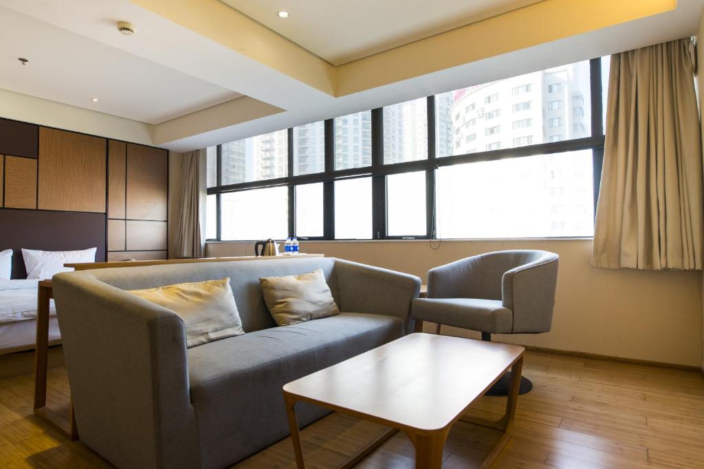 Ji Hotel (Shanghai Lujiazui Pudong South Road) 35/49
