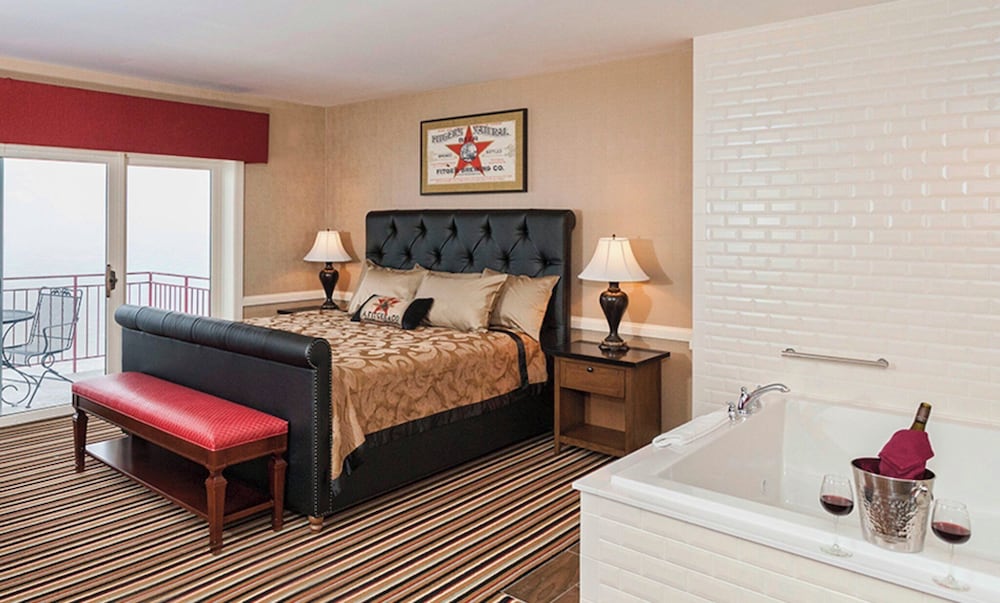 Fitgers Inn 45/55