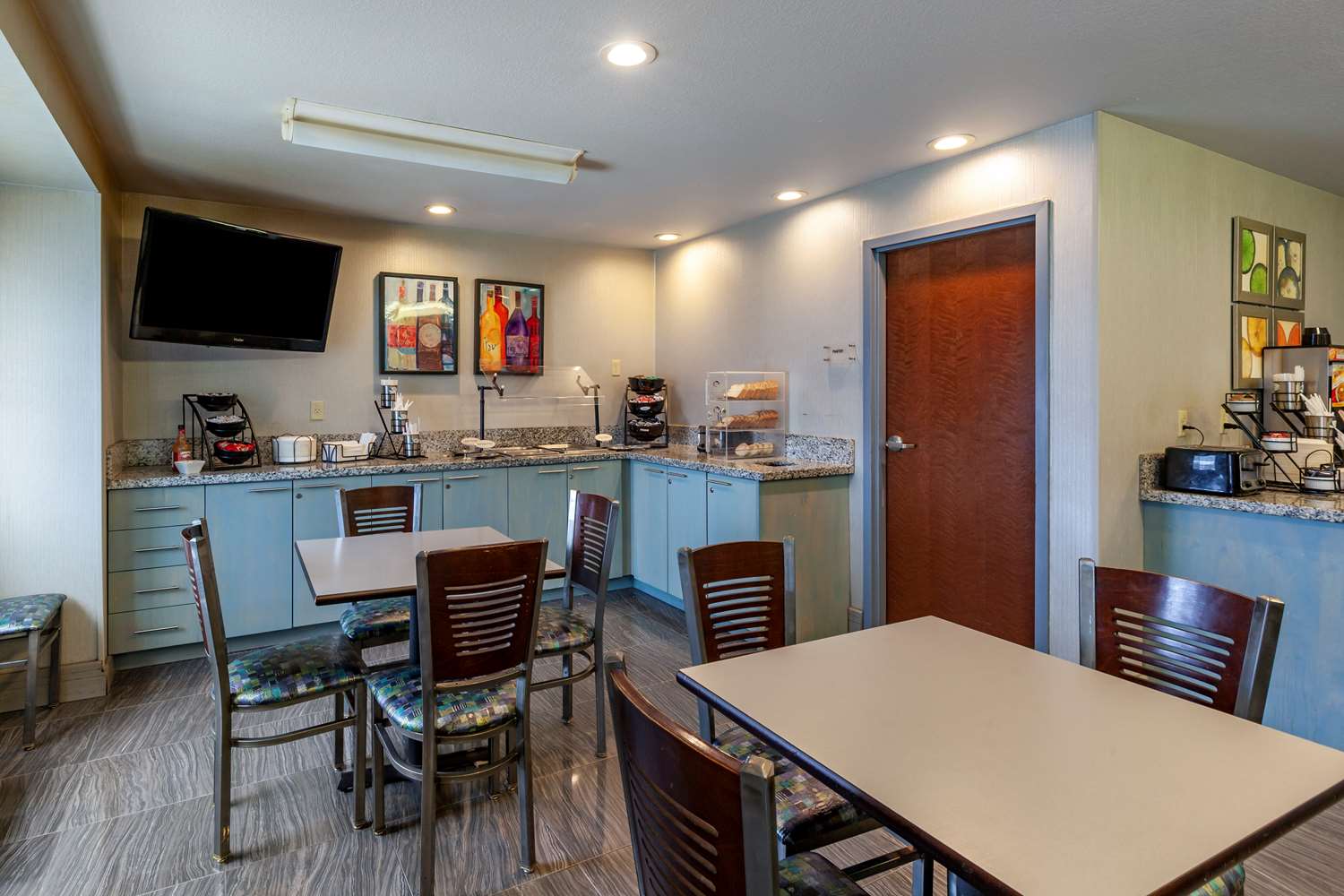 Best Western Plus Woodstock Inn & Suites 12/22
