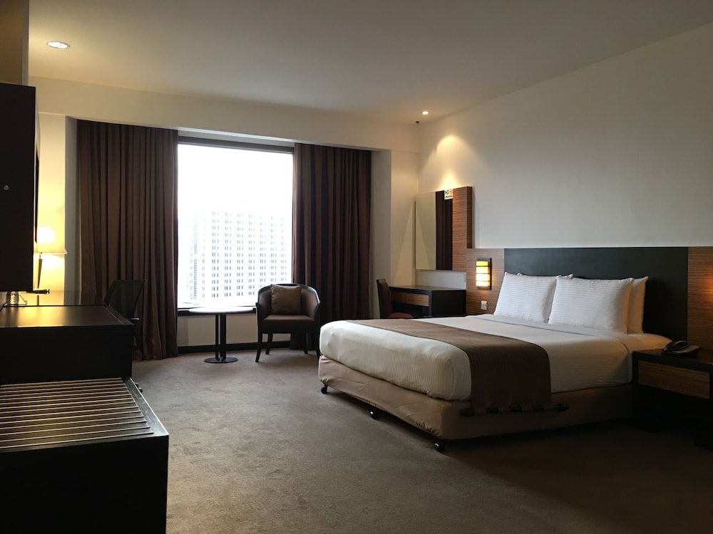 Bayview Hotel Georgetown 8/54