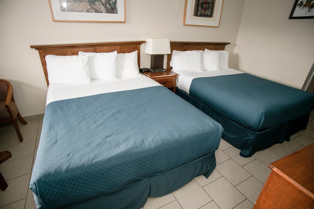 PACIFIC INN 9/23
