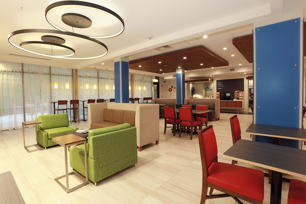 Holiday Inn Express Oneonta 43/62