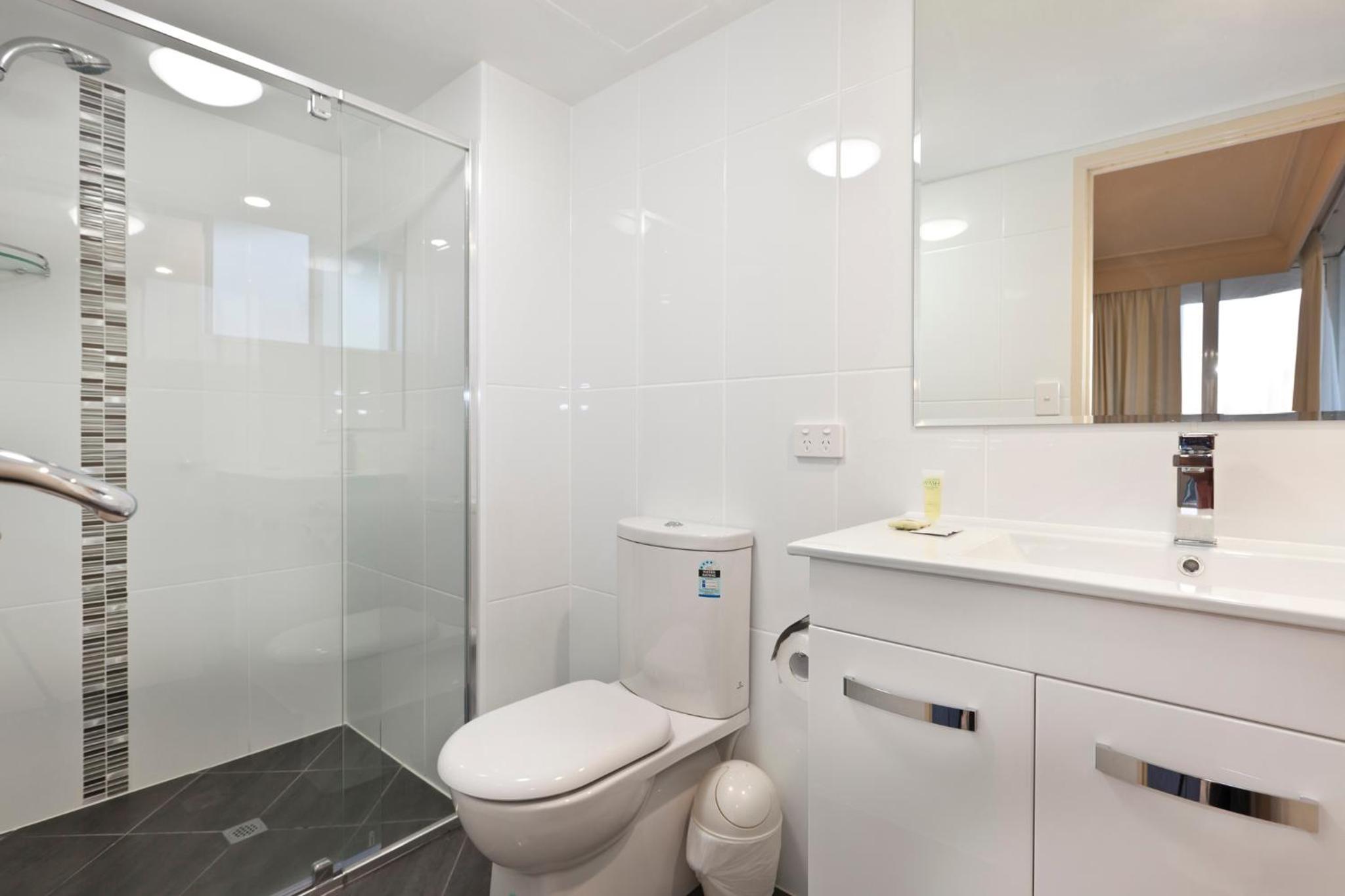 شقة سوبيريور بإطلالة على البحر بغرفتي نوم، Meridian Tower Apartments 10/10
