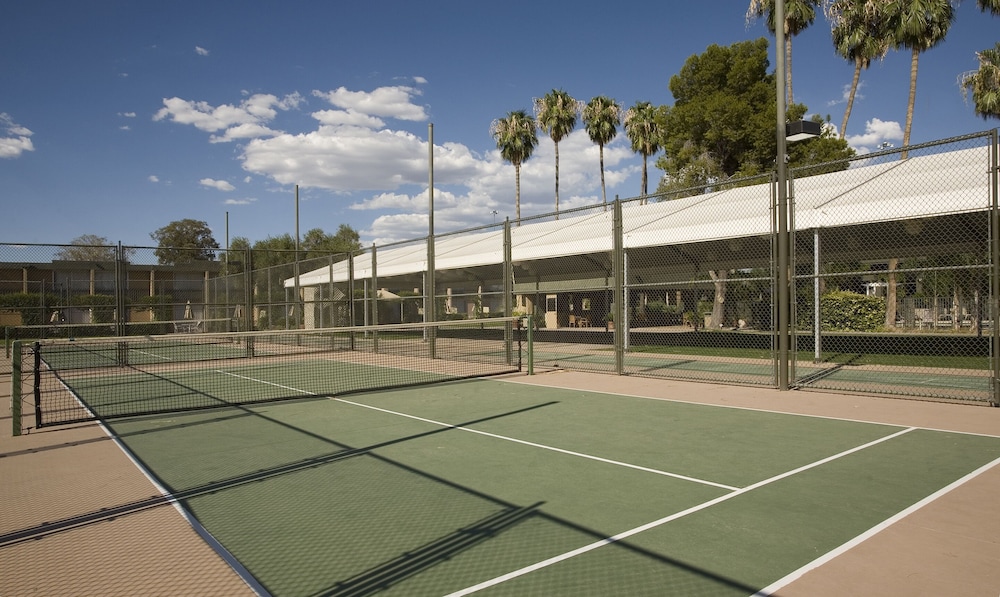 Ramada by Wyndham Tucson 25/63