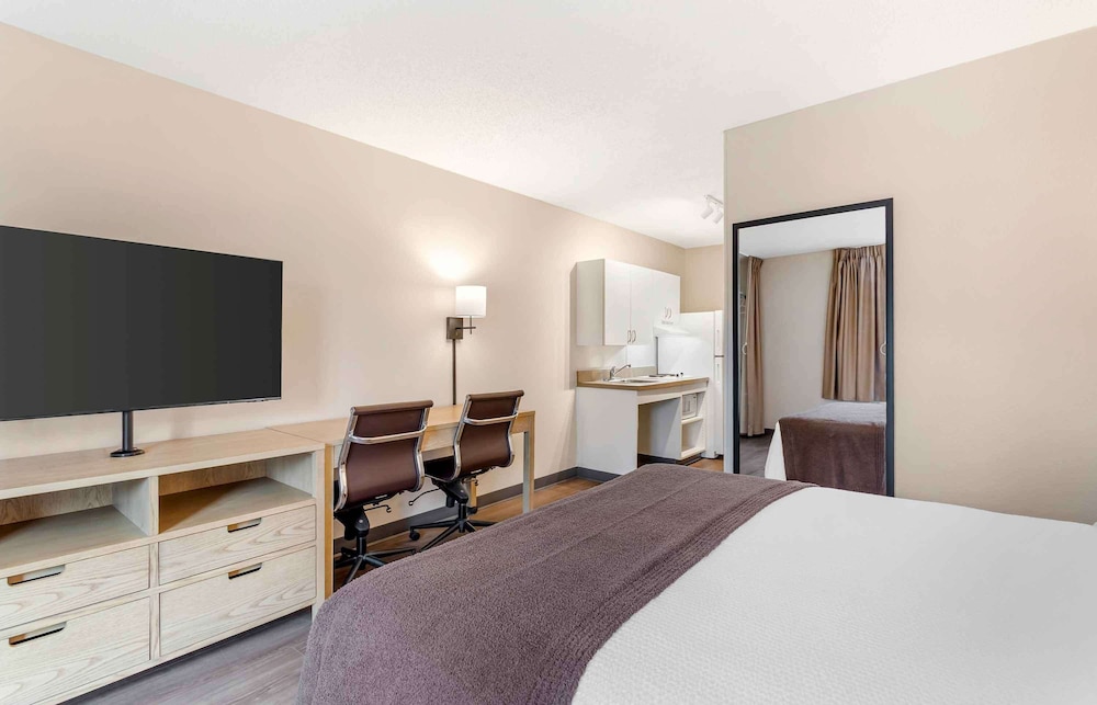 Extended Stay America - Asheville - Tunnel Road 19/38