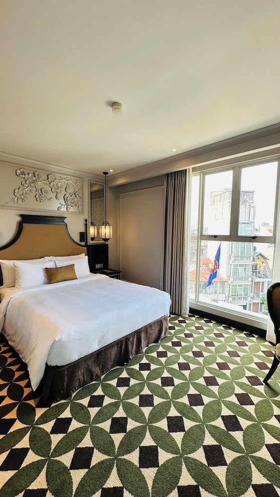 Senior, Executive, Double Bed, City View