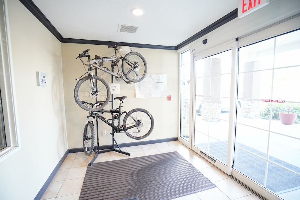 Candlewood Suites Boise-Meridian 23/56