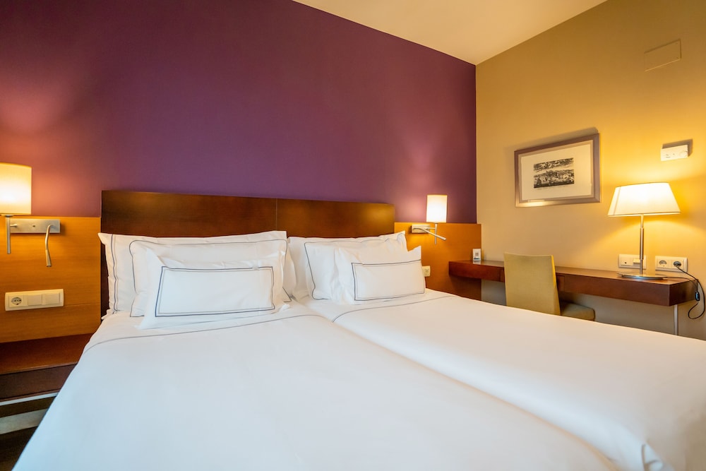 STANDARD, TWIN BEDS