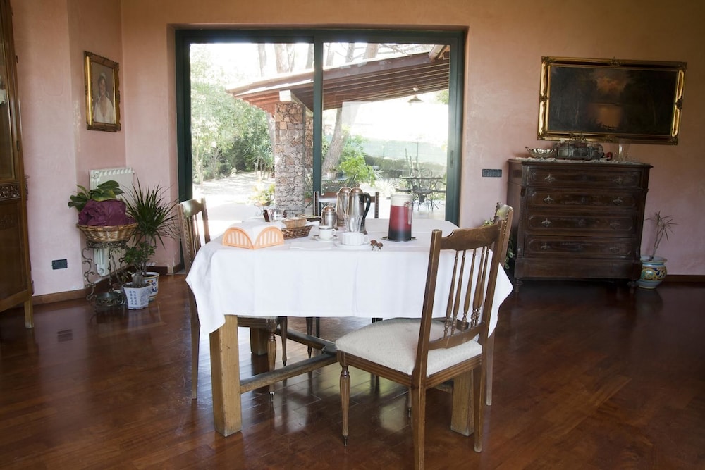 Rosso Vulcano Bed Breakfast 25/33