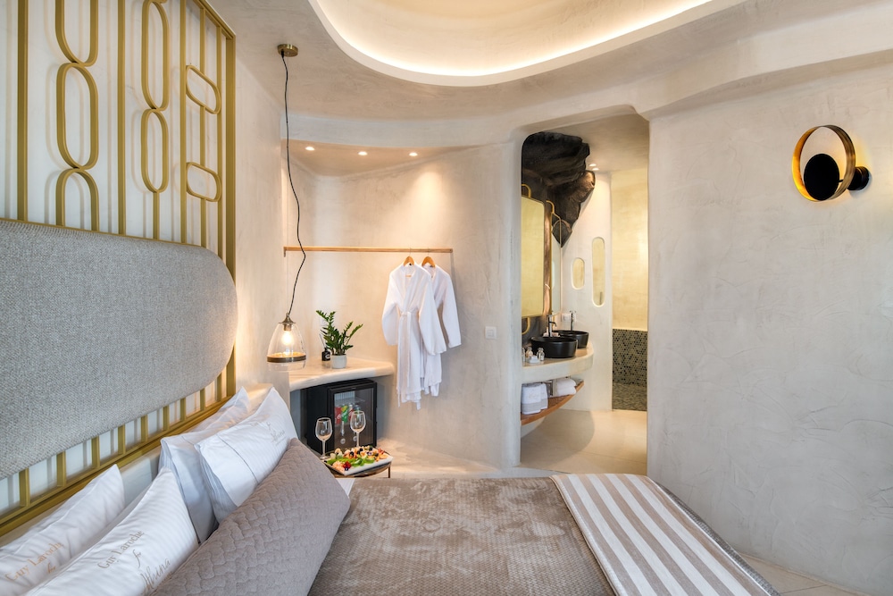 Athina Luxury Suites 6/62