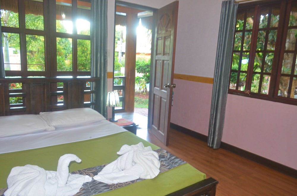 Zen Rooms Veraneante Resort Bohol 66/79