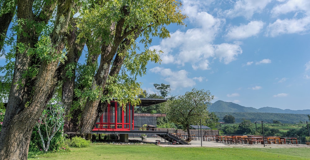 The River Life Resort 55/67