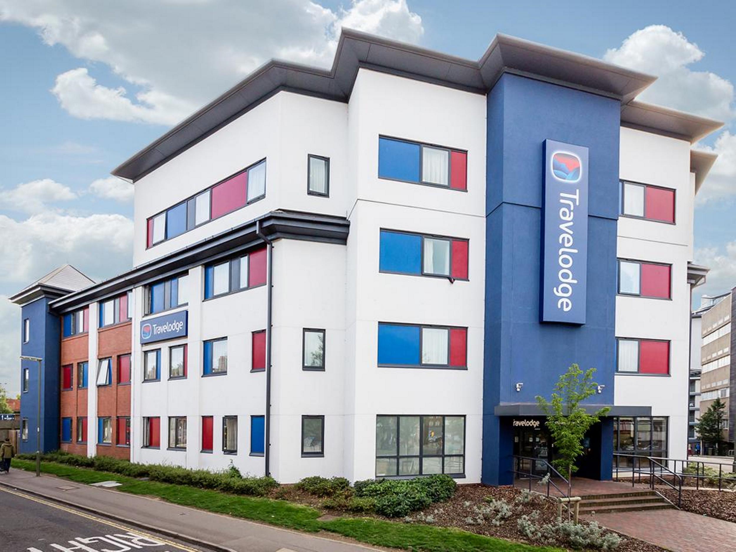 Travelodge Woking Central 1/29