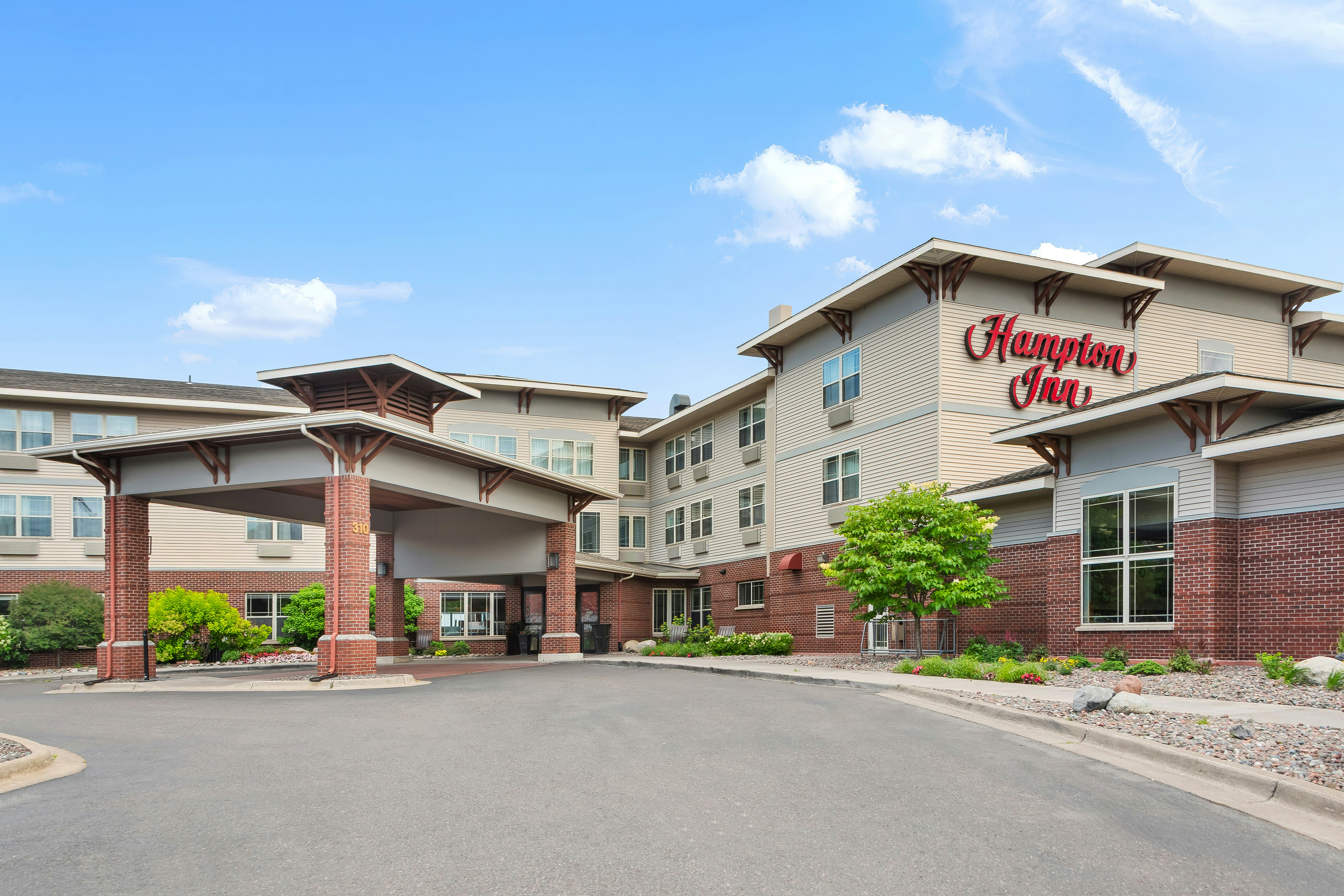 Hampton Inn Duluth Canal Park 3/77